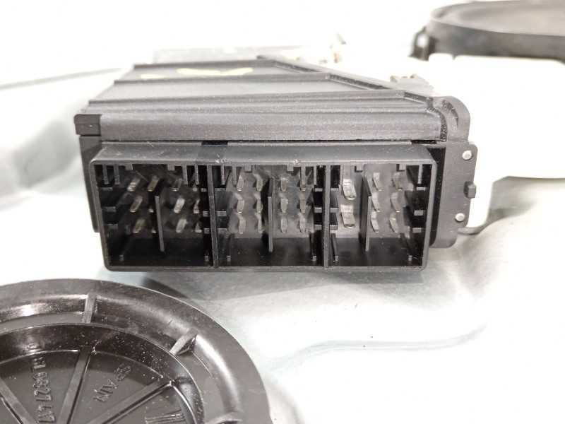 Recambio de elevalunas delantero izquierdo para seat ibiza iii (6l1) 1.9 sdi referencia OEM IAM 6L4837751CM 6L4837755P 6Q2959802