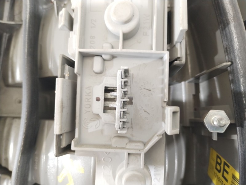 Recambio de piloto trasero izquierdo para opel vectra c gts (z02) 1.9 cdti (f68) referencia OEM IAM 13157646  