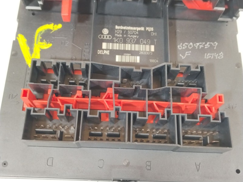 Recambio de caja reles / fusibles para volkswagen golf v (1k1) 1.9 tdi referencia OEM IAM 1K0937049T  