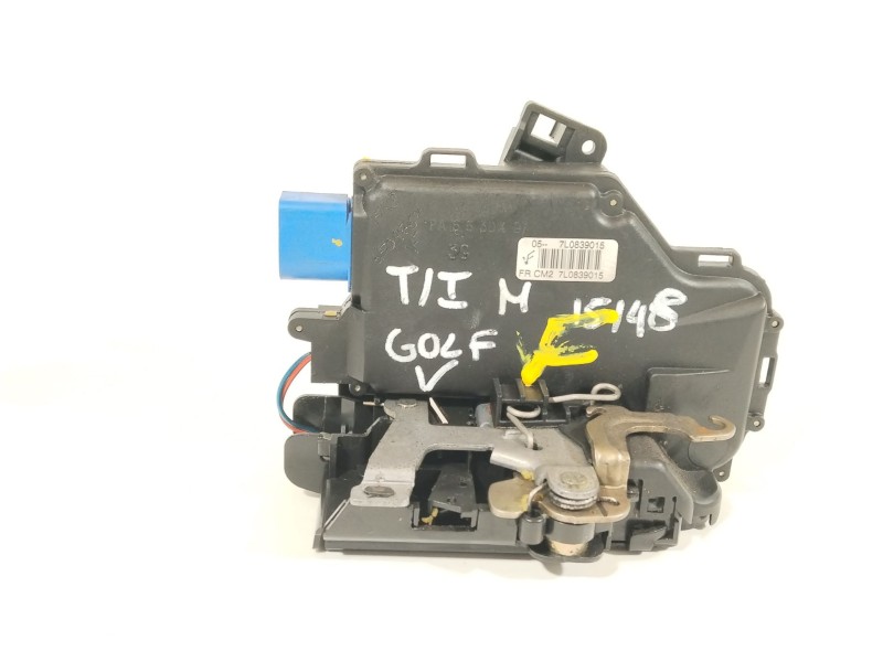 Recambio de cerradura puerta trasera izquierda para volkswagen golf v (1k1) 1.9 tdi referencia OEM IAM 7L0839015  