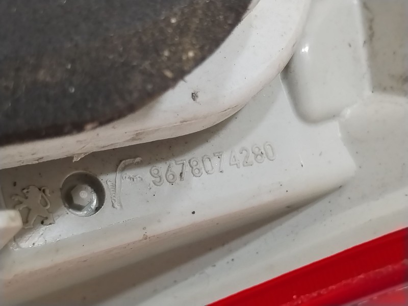 Recambio de piloto trasero izquierdo para peugeot 2008 i (cu_) 1.6 vti referencia OEM IAM 9678074280  