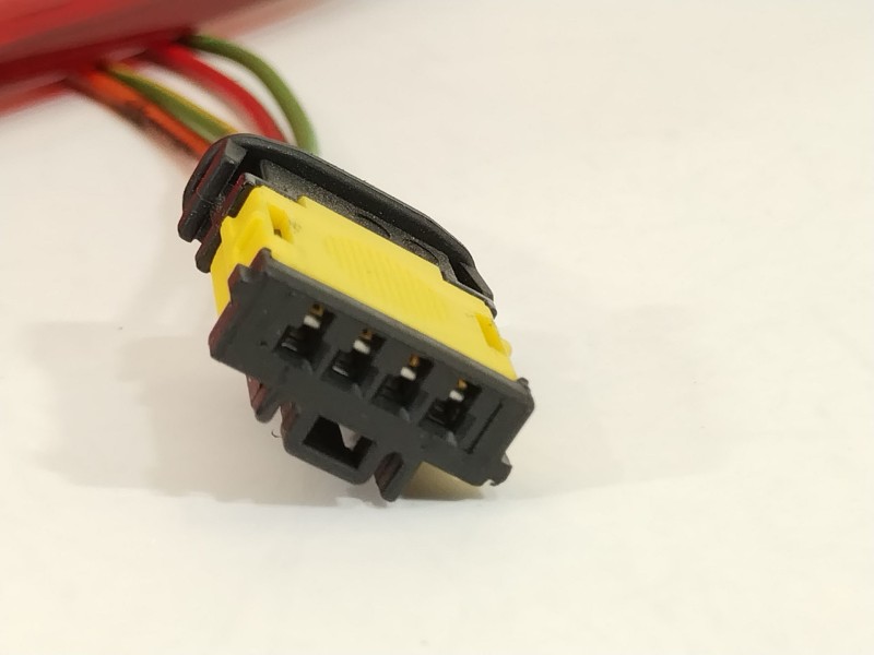 Recambio de piloto trasero derecho para peugeot 607 (9d, 9u) 2.7 hdi 24v referencia OEM IAM 6351N1  