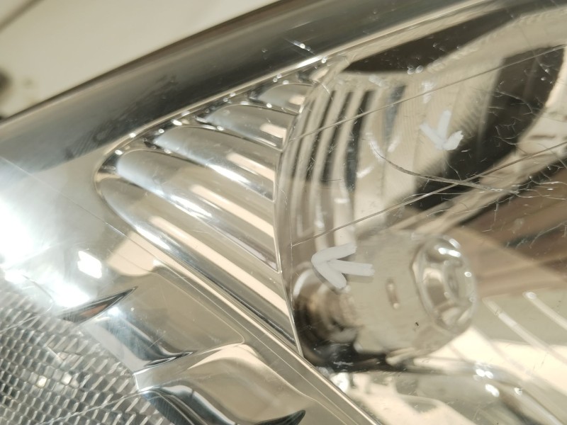 Recambio de faro derecho para chevrolet orlando (j309) 2.0 d referencia OEM IAM 95025586  