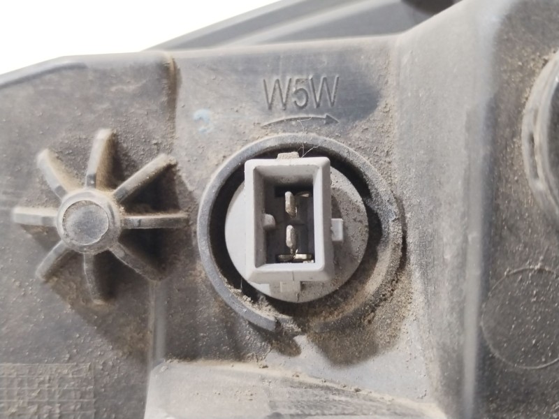 Recambio de faro derecho para fiat uno referencia OEM IAM 518978420 130504 