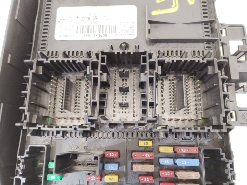 Recambio de caja reles / fusibles para ford focus iv (hn) 1.0 ecoboost referencia OEM IAM LU5T15604BJCE  