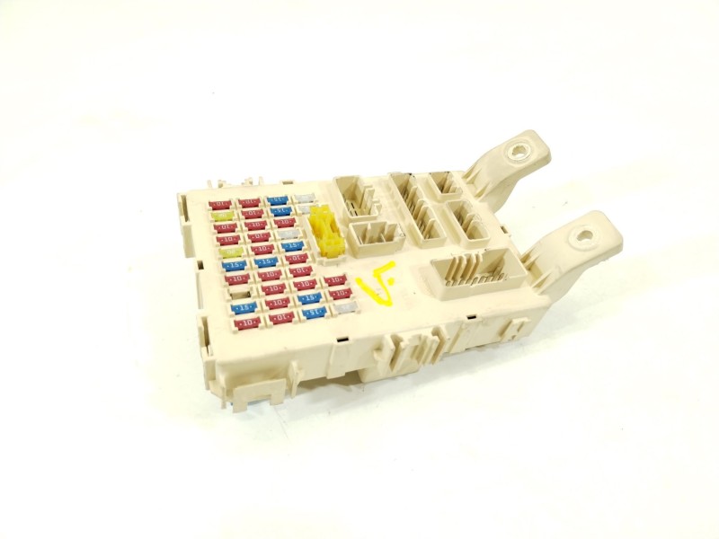 Recambio de caja reles / fusibles para hyundai i20 comfort referencia OEM IAM 919501J030  