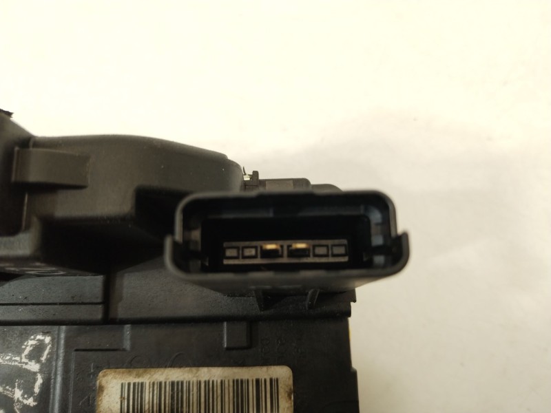 Recambio de cerradura puerta trasera derecha para hyundai i20 comfort referencia OEM IAM 814201J020  