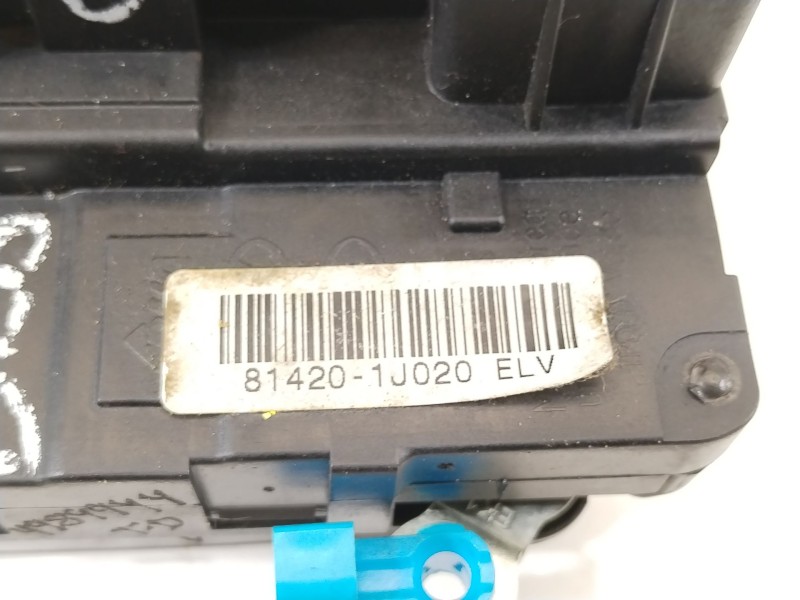 Recambio de cerradura puerta trasera derecha para hyundai i20 comfort referencia OEM IAM 814201J020  