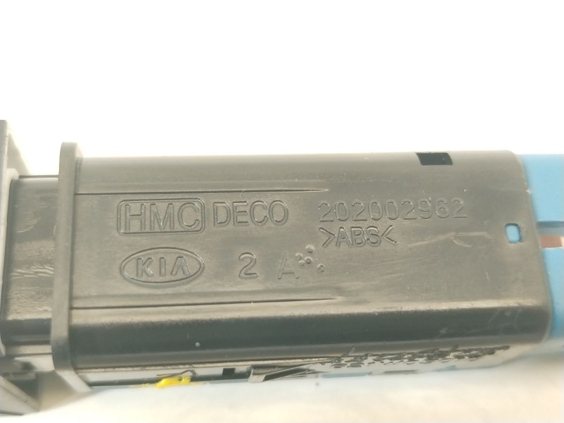 Recambio de interruptor para kia sorento active 4wd referencia OEM IAM 93760VA02P00  