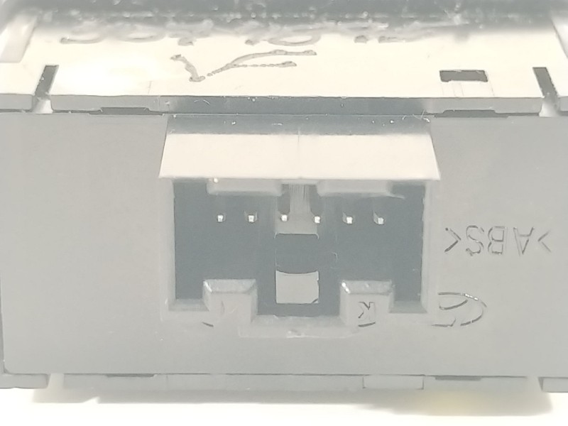 Recambio de interruptor para kia sorento active 4wd referencia OEM IAM 937652P000VA  