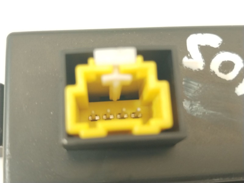 Recambio de pantalla multifuncion para kia sorento active 4wd referencia OEM IAM 945102P100  