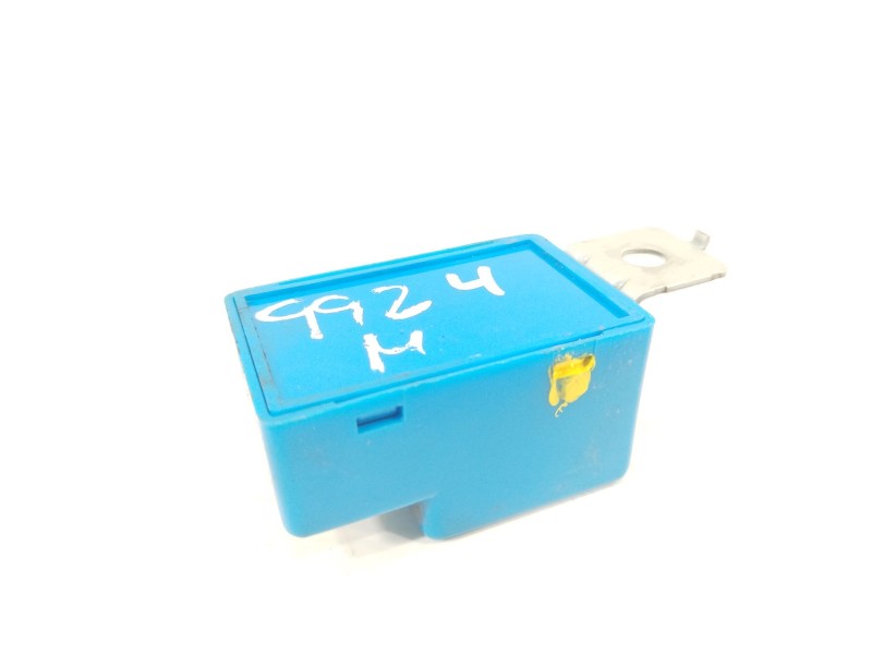 Recambio de sensor para kia sorento active 4wd referencia OEM IAM 957102E000  