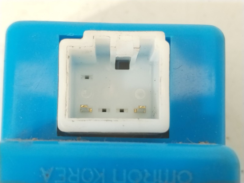 Recambio de sensor para kia sorento active 4wd referencia OEM IAM 957102E000  