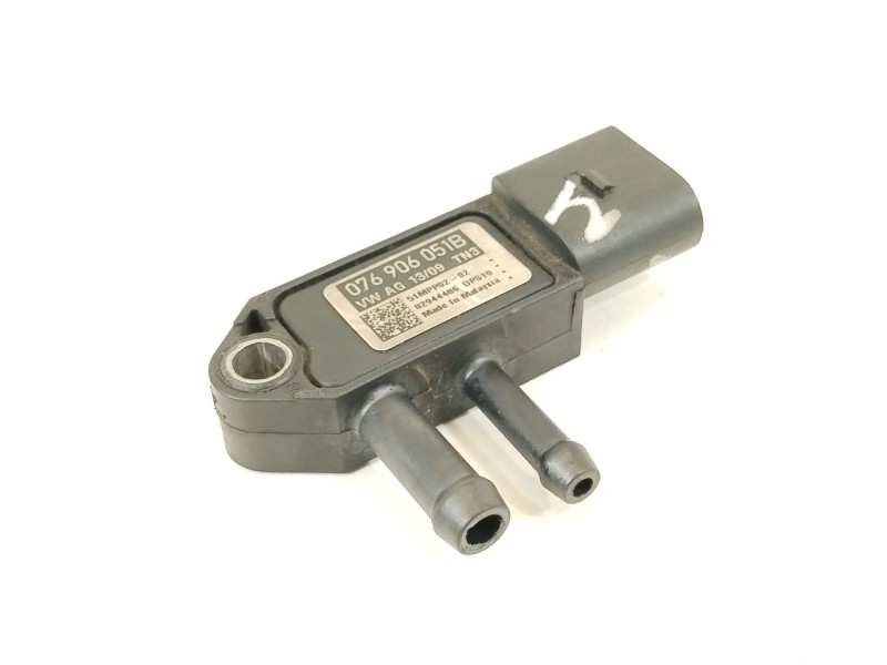 Recambio de valvula aire adicional para volkswagen passat b6 (3c2) 2.0 tdi referencia OEM IAM 076906051B  