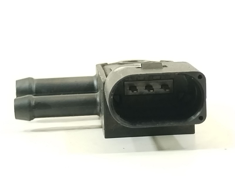 Recambio de valvula aire adicional para volkswagen passat b6 (3c2) 2.0 tdi referencia OEM IAM 076906051B  