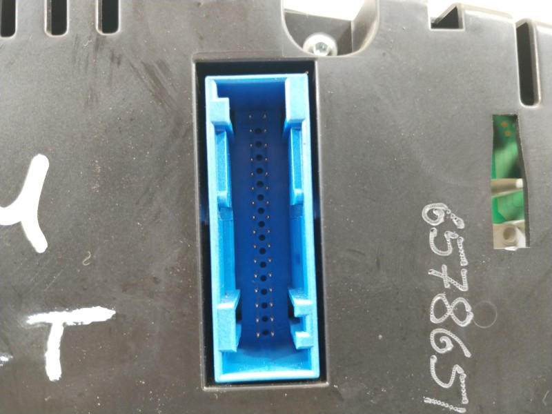 Recambio de cuadro instrumentos para volkswagen passat b6 (3c2) 2.0 tdi referencia OEM IAM 3C0920871T  