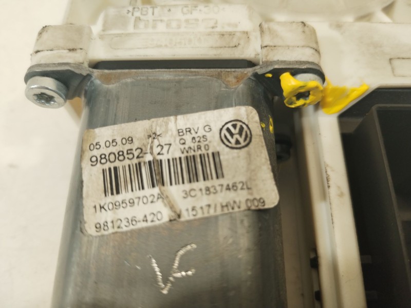 Recambio de motor elevalunas delantero derecho para volkswagen passat b6 (3c2) 2.0 tdi referencia OEM IAM 1K0959702AC  