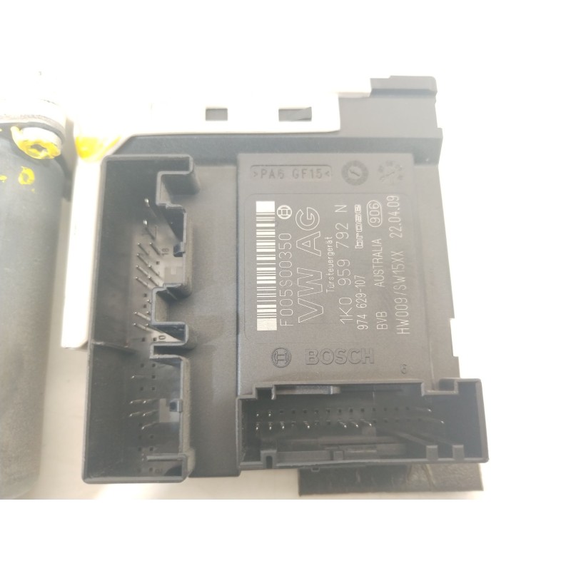 Recambio de motor elevalunas delantero derecho para volkswagen passat b6 (3c2) 2.0 tdi referencia OEM IAM 1K0959702AC  