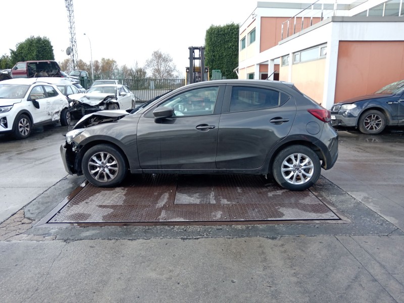 mazda 2 hatchback (dl, dj) del año 2016