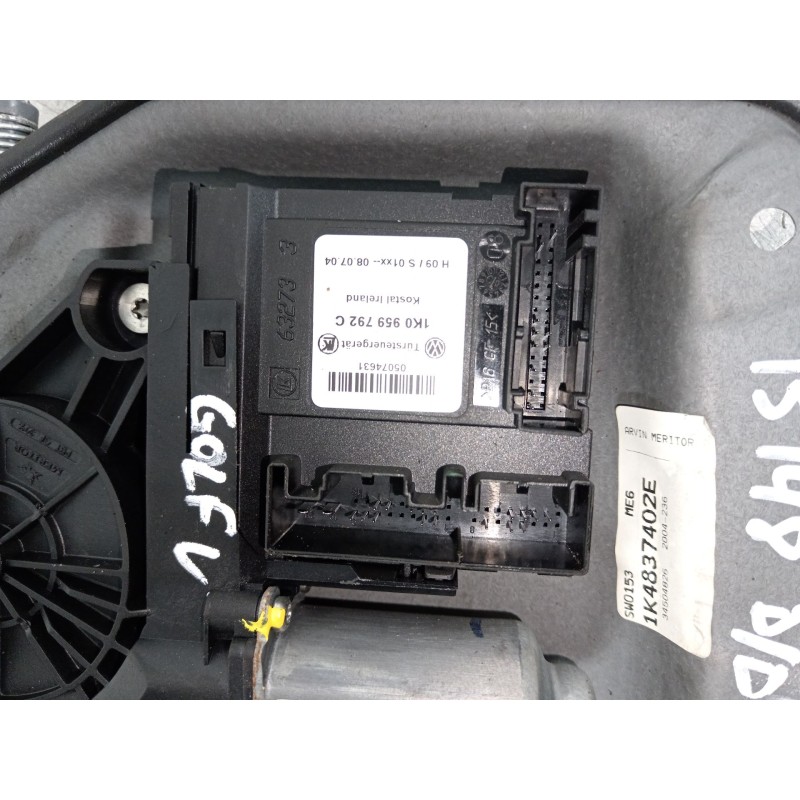 Recambio de elevalunas delantero derecho para volkswagen golf v (1k1) 1.9 tdi referencia OEM IAM 1K3837462A 1K0959792C 1K0959702
