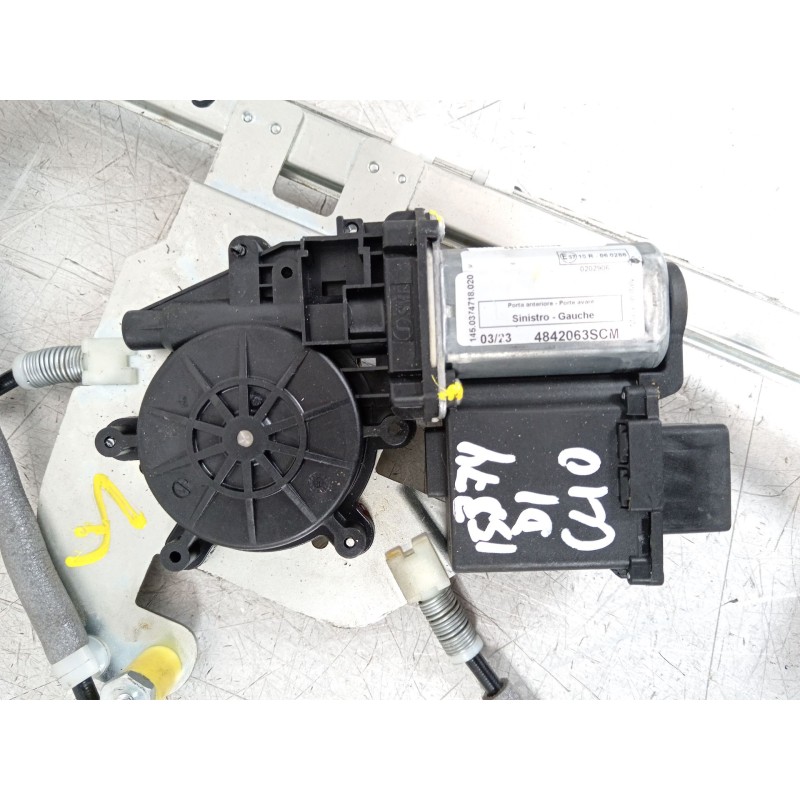 Recambio de elevalunas delantero izquierdo para renault clio iii grandtour (kr0/1_) 1.5 dci referencia OEM IAM 8200291148  