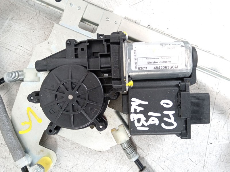 Recambio de elevalunas delantero izquierdo para renault clio iii grandtour (kr0/1_) 1.5 dci referencia OEM IAM 8200291148  