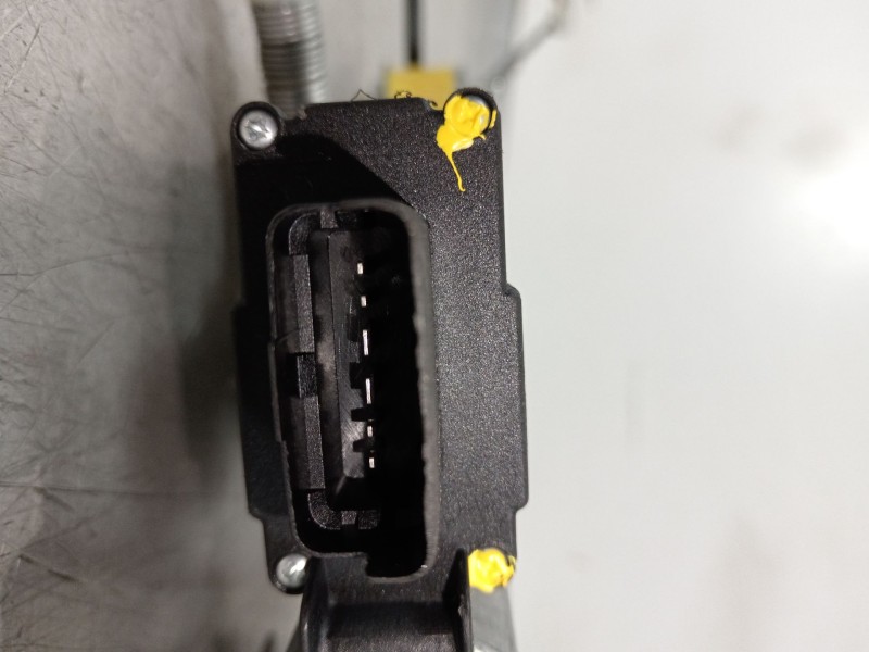 Recambio de elevalunas delantero izquierdo para renault clio iii grandtour (kr0/1_) 1.5 dci referencia OEM IAM 8200291148  