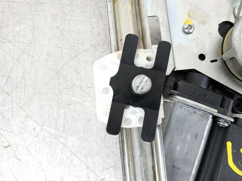 Recambio de elevalunas delantero izquierdo para renault clio iii grandtour (kr0/1_) 1.5 dci referencia OEM IAM 8200291148  