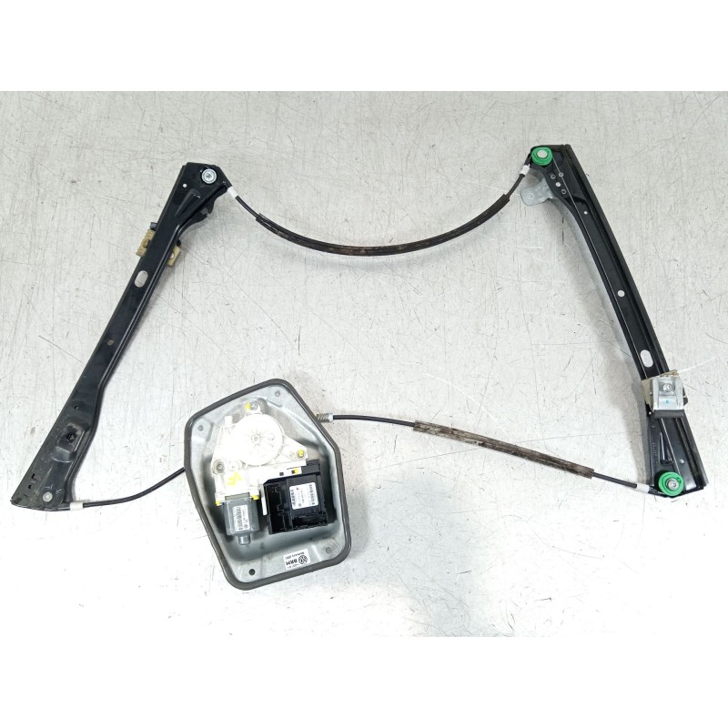 Recambio de elevalunas delantero derecho para volkswagen golf v (1k1) 1.9 tdi referencia OEM IAM 1K3837462B 1K0959792J 1K4837402