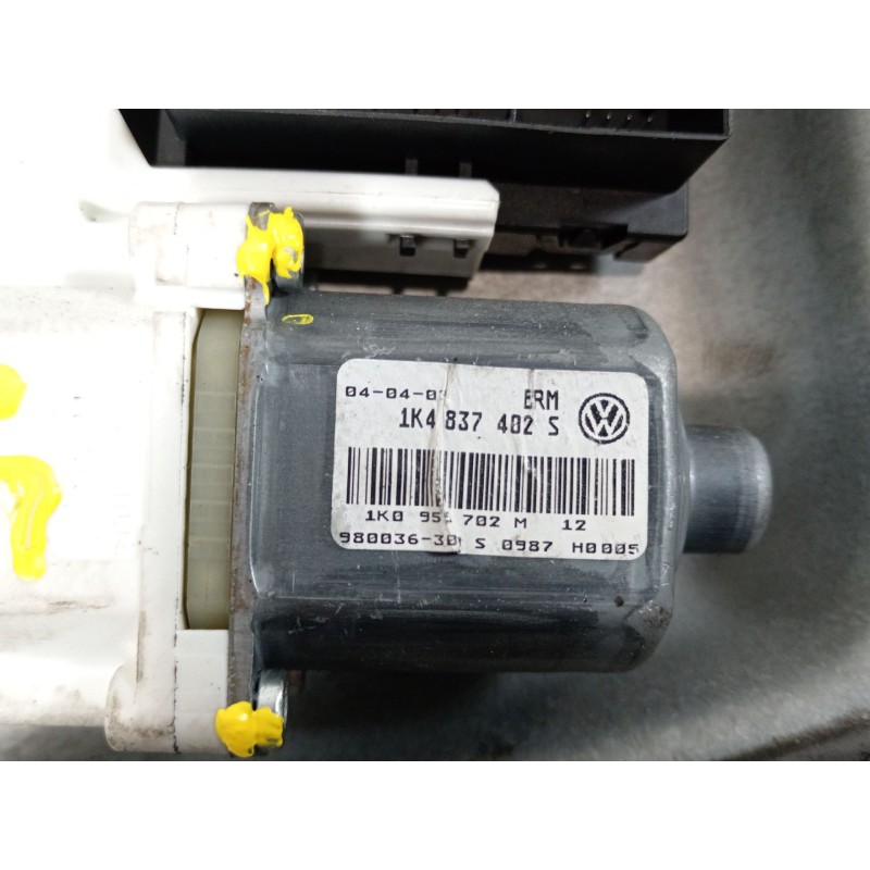 Recambio de elevalunas delantero derecho para volkswagen golf v (1k1) 1.9 tdi referencia OEM IAM 1K3837462B 1K0959792J 1K4837402
