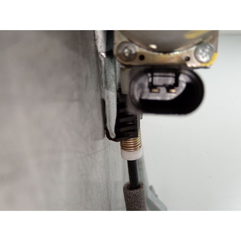 Recambio de elevalunas delantero derecho para ford focus i (daw, dbw) 1.6 16v referencia OEM IAM XS4123200  