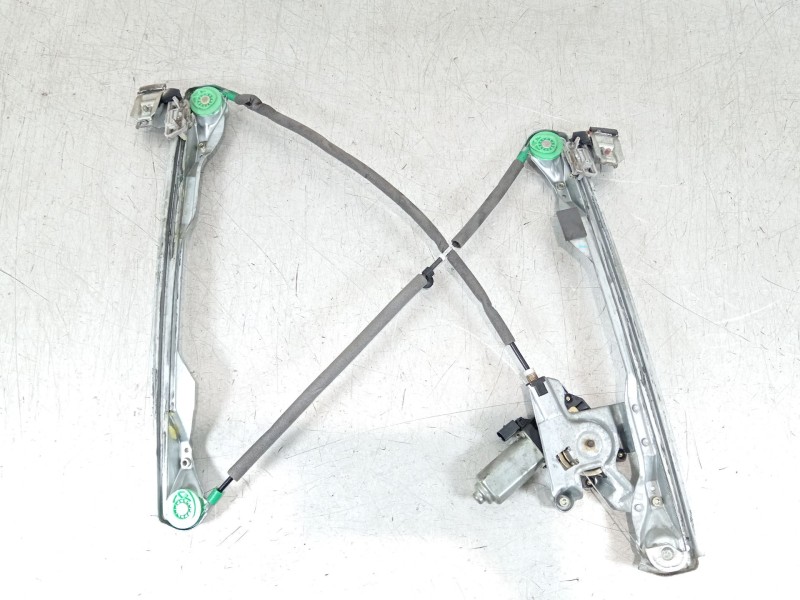 Recambio de elevalunas delantero derecho para ford focus i (daw, dbw) 1.6 16v referencia OEM IAM XS4123200  