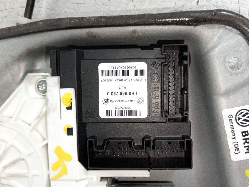 Recambio de elevalunas delantero izquierdo para volkswagen golf v (1k1) 1.9 tdi referencia OEM IAM 1K3837461B 1K0959793J 1K48374