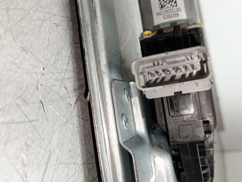 Recambio de elevalunas delantero derecho para peugeot partner tepee 1.6 hdi referencia OEM IAM 9802389180  