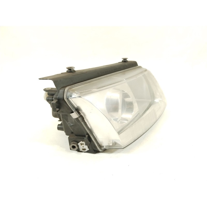 Recambio de faro derecho para volkswagen passat berlina (3b2) comfortline syncro / 4motion referencia OEM IAM 3B0941016AN 147426