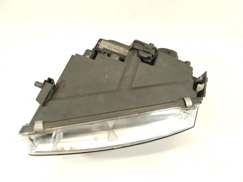 Recambio de faro derecho para volkswagen passat berlina (3b2) comfortline syncro / 4motion referencia OEM IAM 3B0941016AN 147426