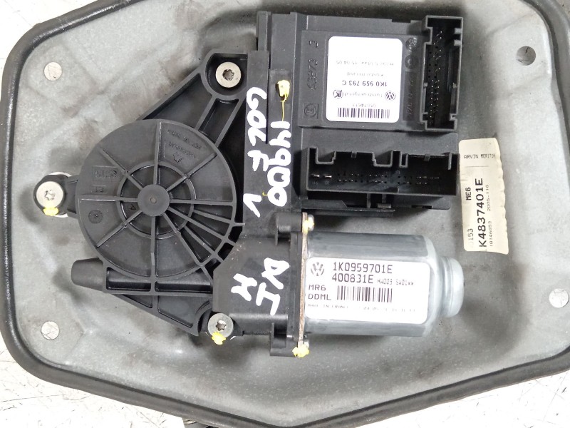 Recambio de elevalunas delantero izquierdo para volkswagen golf v (1k1) 1.9 tdi referencia OEM IAM 1K3837461A 1K0959793C 1K09597