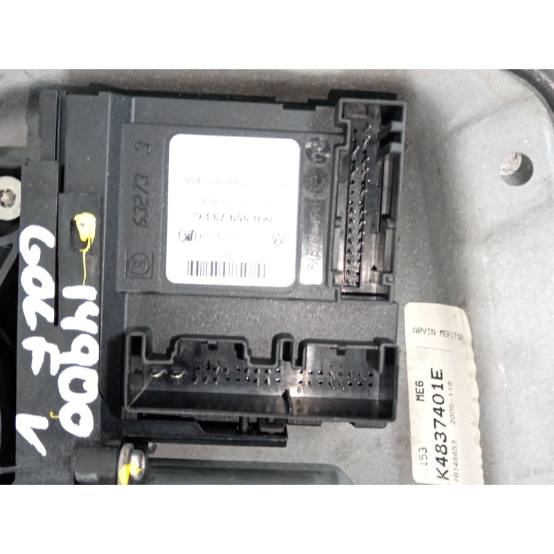 Recambio de elevalunas delantero izquierdo para volkswagen golf v (1k1) 1.9 tdi referencia OEM IAM 1K3837461A 1K0959793C 1K09597