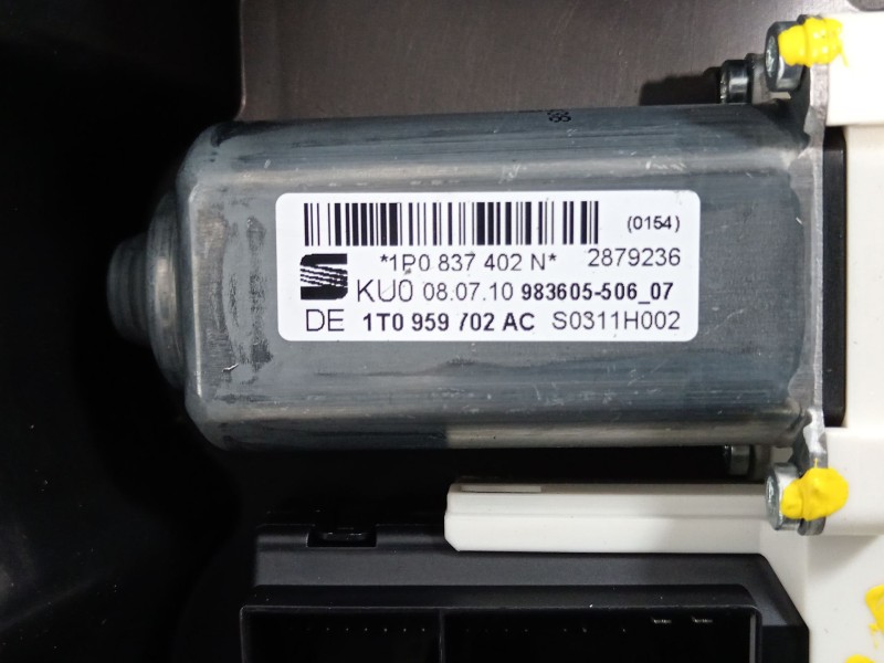 Recambio de elevalunas delantero derecho para seat leon (1p1) 1.6 tdi referencia OEM IAM 1P0837402S 3C0959792A 1P0837402N