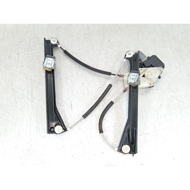 Recambio de elevalunas delantero derecho para volkswagen polo v (6r1, 6c1) 1.6 tdi referencia OEM IAM 6R4837462D 6R0959802T 