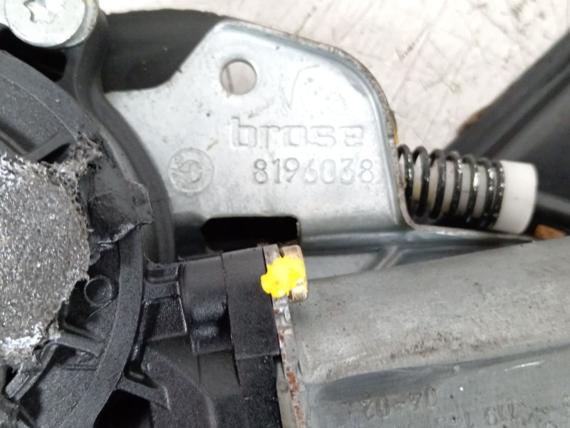Recambio de elevalunas delantero derecho para bmw 3 (e46) 320 d referencia OEM IAM 8196038 676283620640 