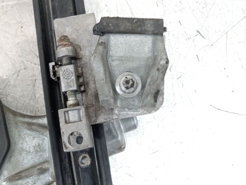 Recambio de elevalunas delantero derecho para bmw 3 coupé (e46) 330 ci referencia OEM IAM 51338229106 8204180 676283620630