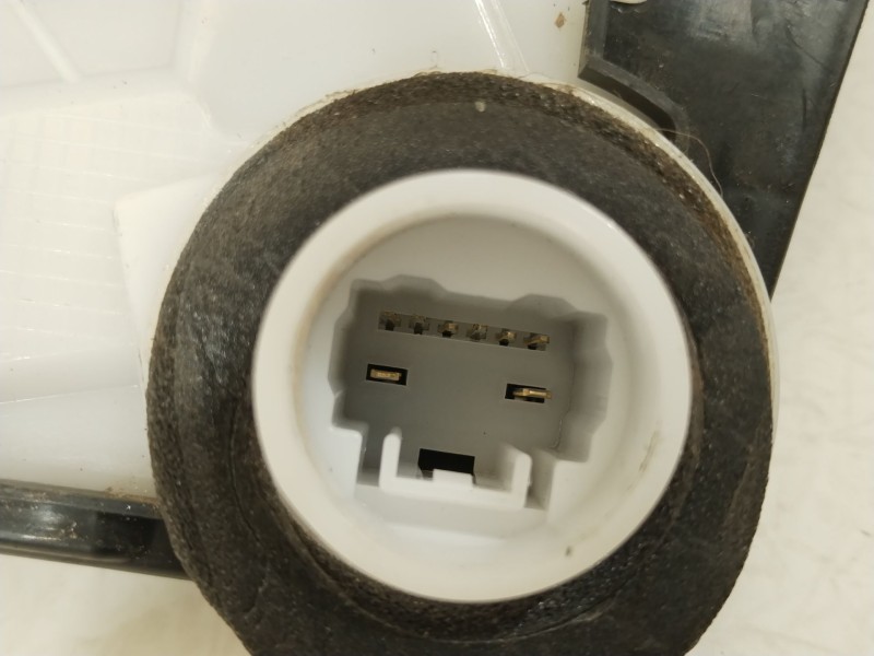 Recambio de cerradura puerta delantera izquierda para toyota yaris (_p13_) 1.5 hybrid (nhp130_) referencia OEM IAM 690400D520  