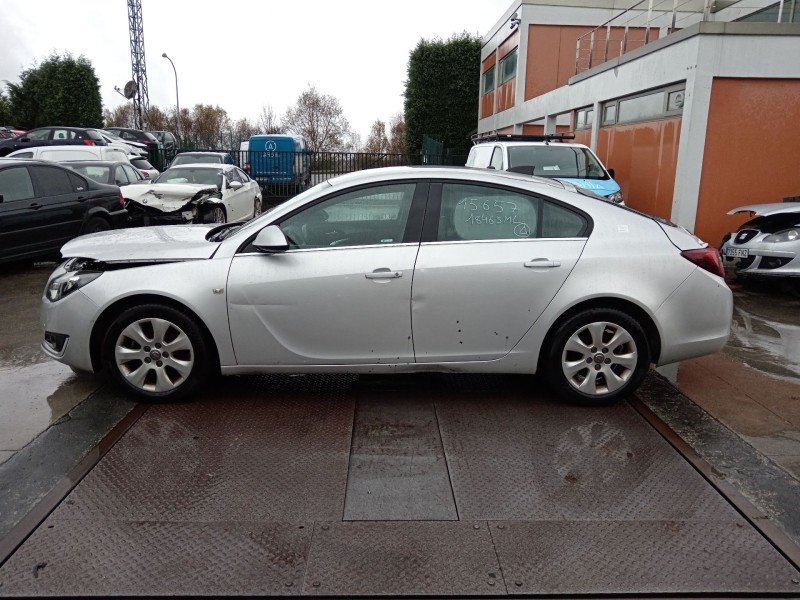 opel insignia a sedán (g09) del año 2016