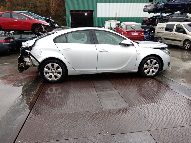 opel insignia a sedán (g09) del año 2016