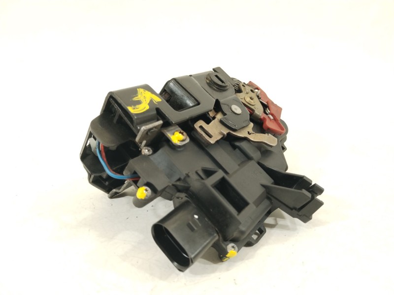 Recambio de cerradura puerta trasera izquierda para audi a2 (8z) 1.4 tdi (55kw) referencia OEM IAM 8Z0839015D  