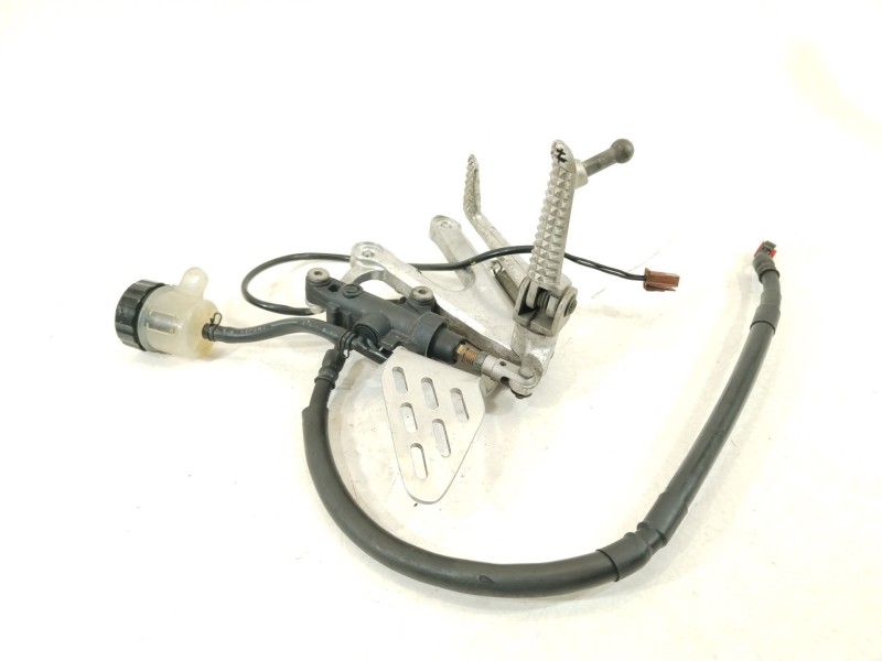 Recambio de bomba freno para yamaha yzf-r yzf-r6 (rj05) referencia OEM IAM 5SL2583V0000 5SL2583V0000 5SL272110000