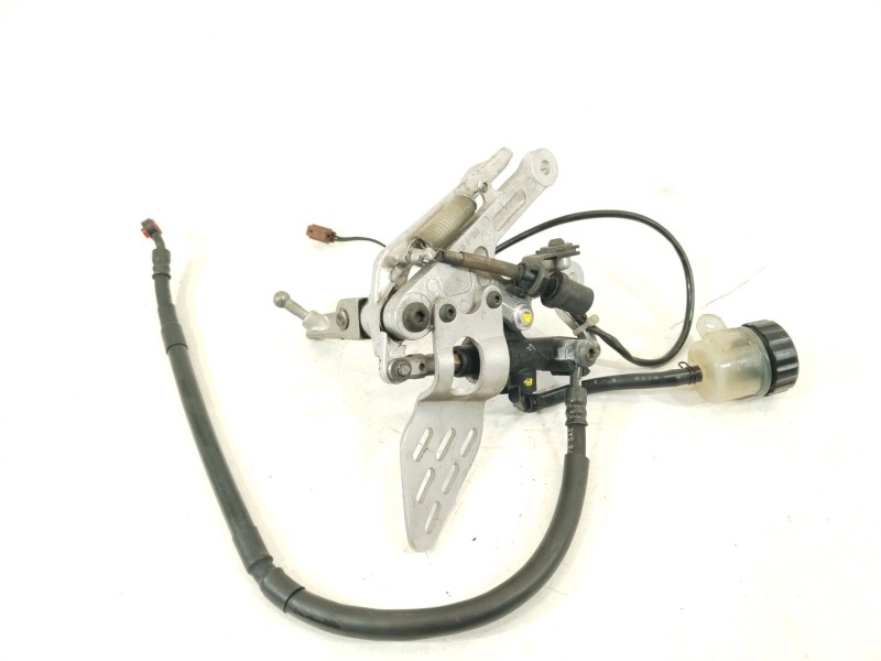 Recambio de bomba freno para yamaha yzf-r yzf-r6 (rj05) referencia OEM IAM 5SL2583V0000 5SL2583V0000 5SL272110000