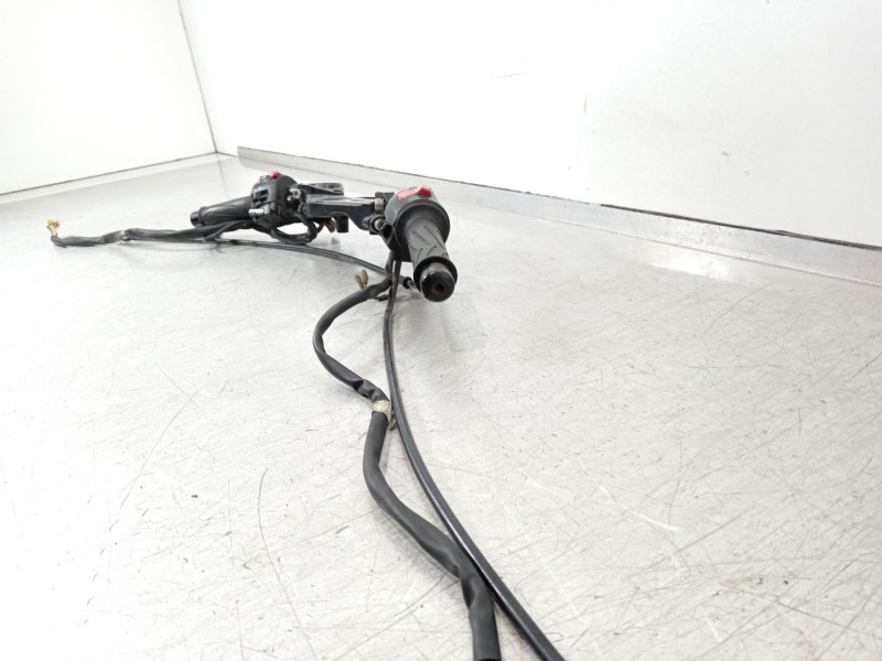 Recambio de columna direccion para yamaha yzf-r yzf-r6 (rj05) referencia OEM IAM 5SL23435000 5SL261220000 5SL261210000