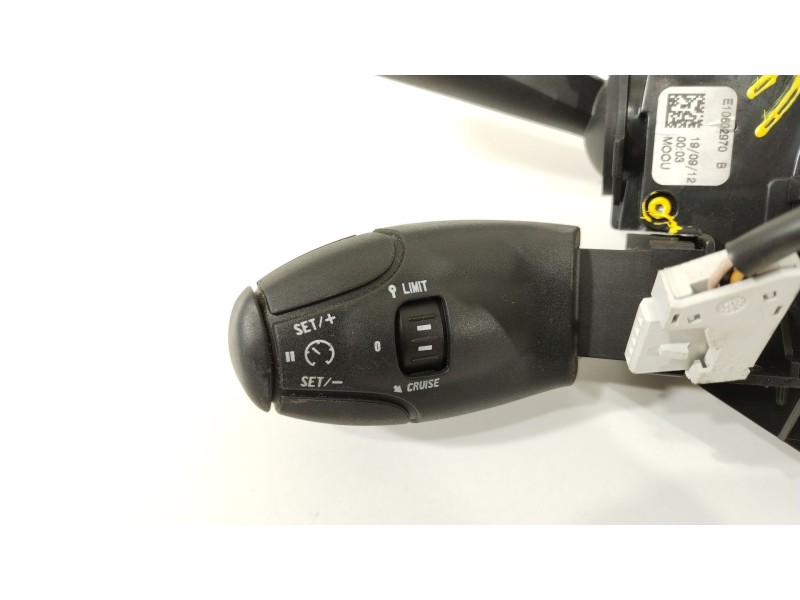 Recambio de mando luces para peugeot 208 i (ca_, cc_) 1.2 vti 82 referencia OEM IAM 98030392ZD  